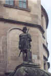A Statue of William Wallace in downtown Stirling.